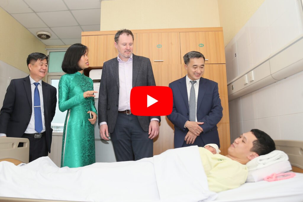 Chính phủ Ireland tham quan Bệnh viện Đa khoa Đức Giang