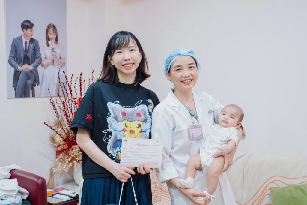 hiến tặng sữa mẹ ngân hàng sữa mẹ bệnh viên đa khoa hồng ngọc
