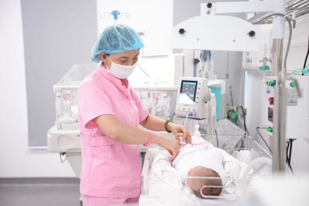 trẻ sinh non bệnh viện đa khoa hồng ngọc